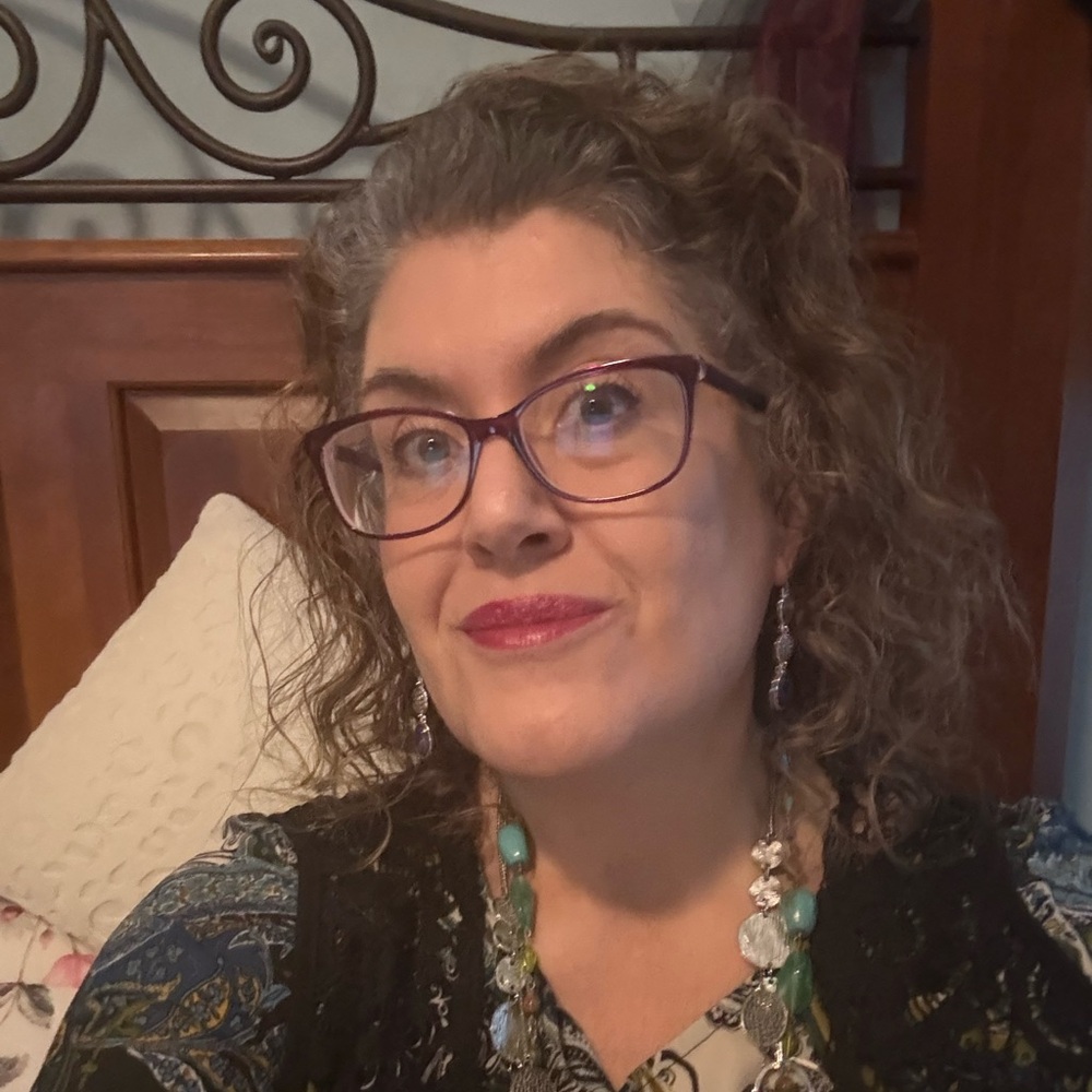 Meet your Posher, Nikki